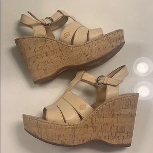 ❌SOLD❌ Born Leather Platform Sandals Excellent